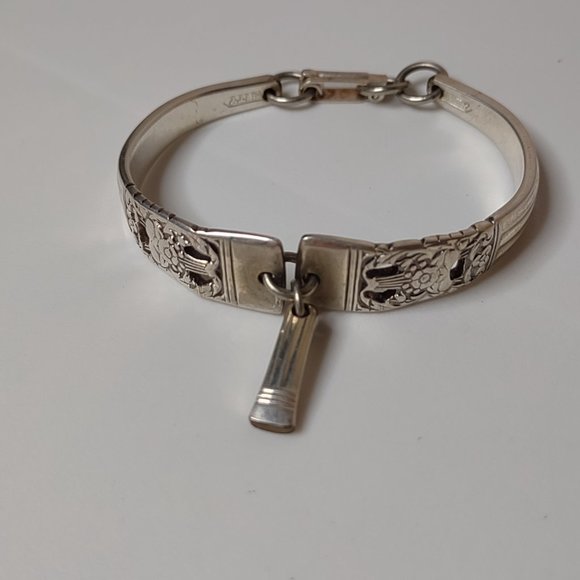 5 1/2 Inch Small Flatware Bracelet - Picture 4 of 10